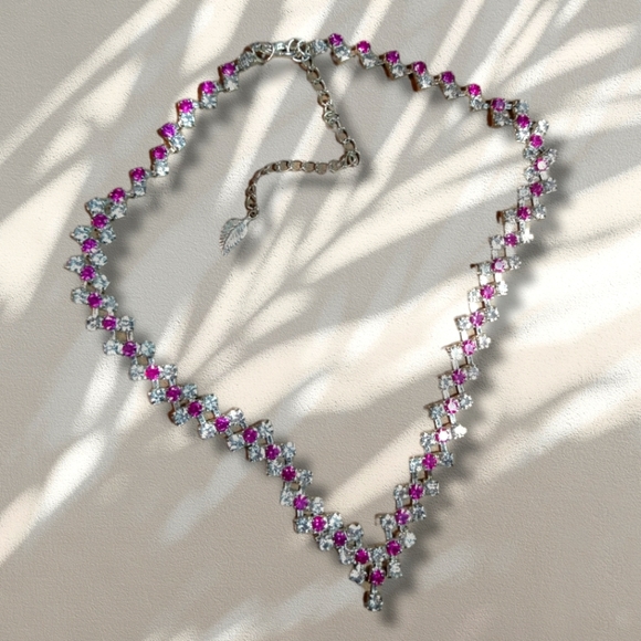 VINTAGE AMETHYST AND SILVER NECKLACE - Picture 2 of 3